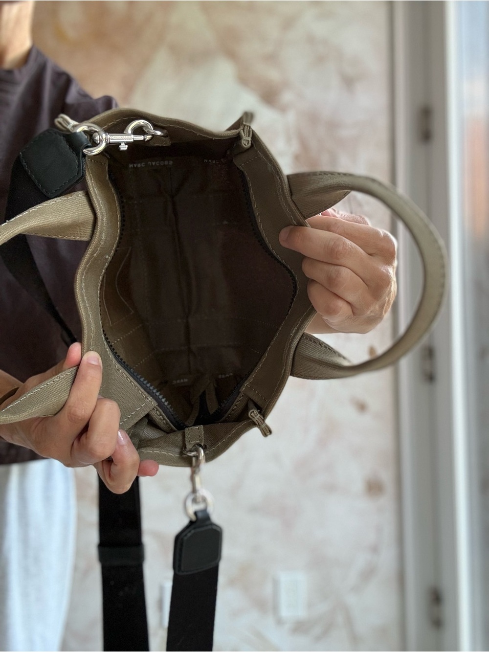 NEW Marc Jacobs Small Canvas Tote in Olive Green with White Logo - Picture 10 of 10